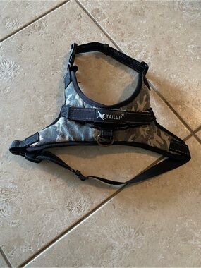 Tail Tailup Black and Gray Camo Dog Harness